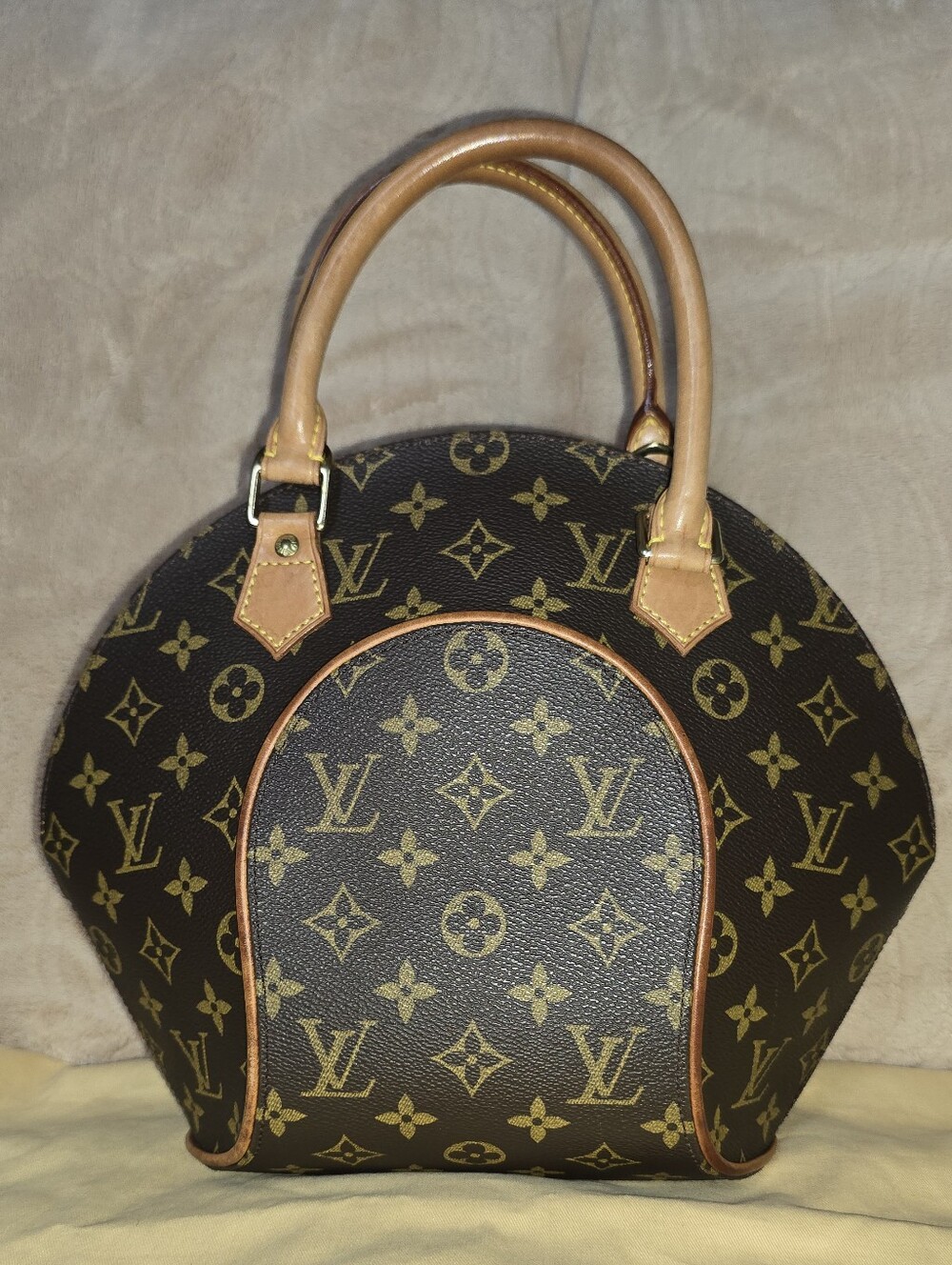 Louis Vuitton Monogram Ellipse PM Handbag